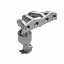 Load image into Gallery viewer, MagnaFlow Direct Fit Catalytic Converter 07 Toyota Highlander 2.4L