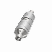 Load image into Gallery viewer, MagnaFlow Ford E-350 Econoline/ 99 -19 F-250/F-350/F-450 SD Direct Fit Catalytic Converter