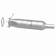Load image into Gallery viewer, MagnaFlow Direct Fit Catalytic Converter 05-07 Ford F-Series Rear