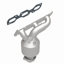 Load image into Gallery viewer, MagnaFlow Direct Fit Catalytic Converter 00-01 Mazda MPV 2.5L Manifold