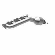 Load image into Gallery viewer, MagnaFlow Direct Fit Catalytic Converter 2009 Kia Borrego 4.6L Driver Side