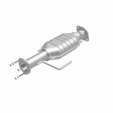 Load image into Gallery viewer, MagnaFlow Direct Fit Catalytic Converter Jeep Wrangler 00-04 OEM