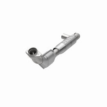 Load image into Gallery viewer, MagnaFlow Direct Fit Catalytic Converter 01 Ford Trucks 5.4L