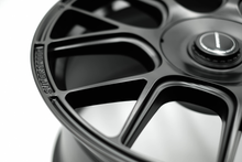 Load image into Gallery viewer, RF01 Progressive Flow Form Speed Silver 19x8.5 +45 5x112/114.3 CB73.1 Cone seat