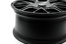 Load image into Gallery viewer, RF01 Progressive Flow Form Matt Black 18x8.5 +35 5x114.3/120 CB72.6 Cone seat