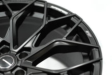 Load image into Gallery viewer, RF07 Flow Form Matt Black  20x11 +25 5x115 CB71.6 Cone seat