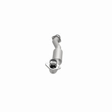 Load image into Gallery viewer, MagnaFlow Direct Fit Catalytic Converter 2009-2012 Highlander 2.7 L Underbody