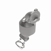 Load image into Gallery viewer, MagnaFlow Direct Fit Catalytic Converter OEM 13-15 Hyundai Veloster 1.6L Underbody