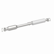 Load image into Gallery viewer, MagnaFlow Direct Fit Catalytic Conv 11-14 Sonata 2.4L Underbody (OEM Grade Federal / EPA Compliant)