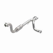 Load image into Gallery viewer, MagnaFlow Direct Fit Catalytic Converter 07-09 Chrysler/Dodge Aspen/Durango 5.7L Passenger Side