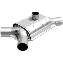Load image into Gallery viewer, MagnaFlow Universal Catalytic Converter 2 Subaru