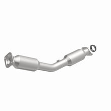 Load image into Gallery viewer, MagnaFlow Direct Fit Catalytic Converter 07-08 Nissan Sentra L4-2.0L