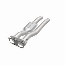 Load image into Gallery viewer, MagnaFlow Direct Fit Catalytic Converter 96-97 7.4L 3500 Truck Rear