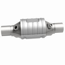 Load image into Gallery viewer, MagnaFlow Universal Catalytic Converter 2 Dual O2 Boss