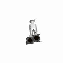 Load image into Gallery viewer, MagnaFlow Direct Fit Catalytic Converter 99-01 Volvo S80 2.9L