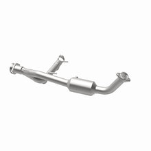 Load image into Gallery viewer, MagnaFlow Direct Fit Catalytic Converter 05-06 Lincoln Navigator 5.4L w/ 3in Main Piping