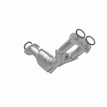 Load image into Gallery viewer, MagnaFlow Direct Fit Catalytic Converter 01-04 Toyota Tacoma Front 2.7L