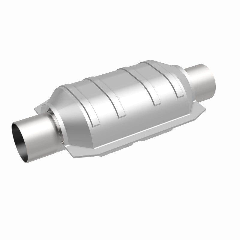 MagnaFlow Universal Catalytic Converter 2.25 inch Inlet/Outlet Center/Center Oval (CA OBDII)