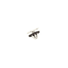 Load image into Gallery viewer, Omix Fender Flare Molding Clip- 12-21 WK/KL - GTR Auto