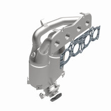 Load image into Gallery viewer, MagnaFlow Direct Fit Catalytic Converter 01-06 Toyota Highlander 2.4L