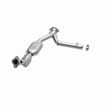 Load image into Gallery viewer, MagnaFlow Direct Fit Catalytic Converter 03 Lincoln Navigator 5.4L