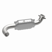 Load image into Gallery viewer, MagnaFlow Direct Fit Catalytic Converter 07-08 Expe/Nav 5.4L D/S OEM