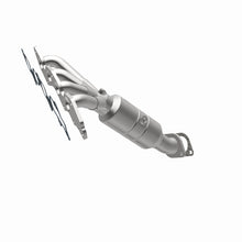 Load image into Gallery viewer, MagnaFlow Direct Fit Catalytic Converter 08-09 Ford Focus 2.0L