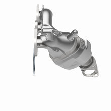 Load image into Gallery viewer, MagnaFlow Direct Fit Catalytic Converter 01-04 Escape 3.0 rear manif