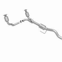 Load image into Gallery viewer, MagnaFlow Direct Fit Catalytic Converter 00-03 Dodge Durango 4.7L