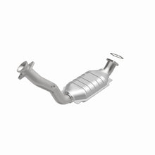 Load image into Gallery viewer, MagnaFlow Direct Fit Catalytic Converter 97-01 Explorer-Mountaineer