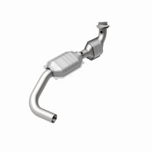 Load image into Gallery viewer, MagnaFlow Direct Fit Catalytic Converter 03 Lincoln Navigator 5.4L
