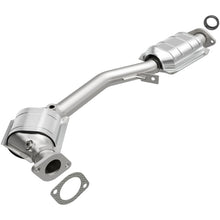 Load image into Gallery viewer, MagnaFlow Direct Fit Catalytic Converter 99-02 Forester 2.5L OEM