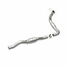 Load image into Gallery viewer, MagnaFlow Direct Fit Catalytic Converter 01-02 2500HD Driver Side 8.1L
