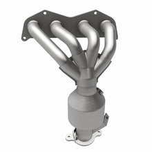 Load image into Gallery viewer, MagnaFlow Direct Fit Catalytic Converter 2009-2010 Pontiac Vibe 2.4L