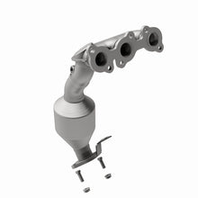 Load image into Gallery viewer, MagnaFlow Direct Fit Catalytic Converter 08-09 Toyota Highlander 3.3L