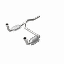 Load image into Gallery viewer, MagnaFlow Direct Fit Catalytic Converter 07-11 Dodge Nitro 4.0L