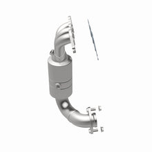 Load image into Gallery viewer, MagnaFlow DF Cat Conv 07-11 Chrysler Sebring 2.7L Fr Manifold / 08-10 Dodge Avenger 2.7L Fr Manifold