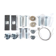 Load image into Gallery viewer, Curt 00-05 Buick Le Sabre Class 2 Trailer Hitch w/1-1/4in Receiver BOXED