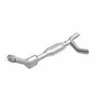 Load image into Gallery viewer, MagnaFlow Direct Fit Catalytic Converter 01-03 Ford E150 4.2L Passenger Side