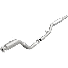 Load image into Gallery viewer, MagnaFlow Direct Fit Catalytic Converter 2005-2007 A6 QUATTRO 3.2L Underbody