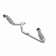 Load image into Gallery viewer, MagnaFlow Direct Fit Catalytic Converter RAM Pickup 2006 8 5.7L