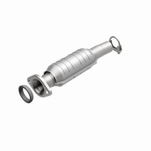 Load image into Gallery viewer, MagnaFlow Direct Fit Catalytic Converter 04-06 Toyota Sienna 3.3L AWD Rear
