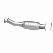 Load image into Gallery viewer, MagnaFlow Direct Fit Catalytic Converter 04-05 Suzuki Forenza 2.0L