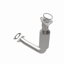 Load image into Gallery viewer, MagnaFlow Direct Fit Catalytic Converter 2000 and 2002 Ford Focus 2.0