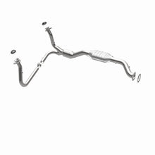 Load image into Gallery viewer, MagnaFlow Direct Fit Catalytic Converter 01-05 Chevy Blazer 4.3L 4WD