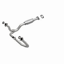 Load image into Gallery viewer, MagnaFlow Direct Fit Catalytic Converter 2000 S10/Sanoma 4.3L