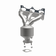 Load image into Gallery viewer, MagnaFlow Direct Fit Catalytic Converter 06 Kia Optima 2.7L