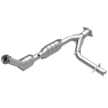 Load image into Gallery viewer, MagnaFlow Direct Fit Catalytic Converter 03-04 Exped 4.6L Passenger Side OEM