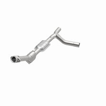 Load image into Gallery viewer, MagnaFlow Direct Fit Catalytic Converter 00-04 Ford E150 4.6L Passenger Side