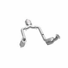 Load image into Gallery viewer, MagnaFlow Direct Fit Catalytic Converter Thunderbird-Cougar 95-96